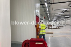 Blower_door_test_milano_logistica_esselunga_02