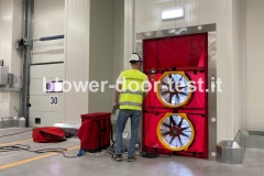 Blower_door_test_milano_logistica_esselunga_04